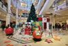 Retailers should offer visually strong Christmas displays