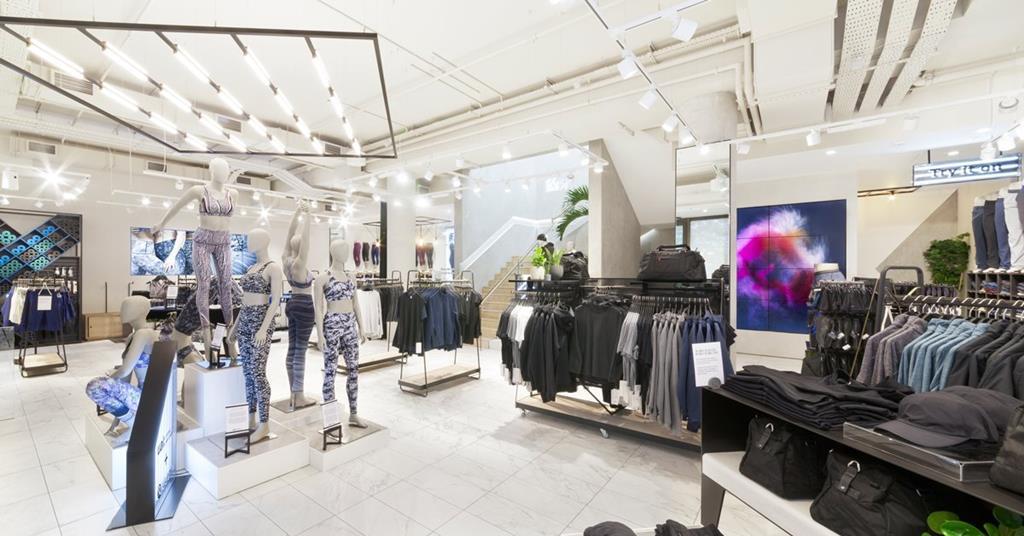 Lululemon clearance store smell