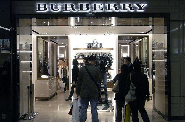 Burberry store top brompton road