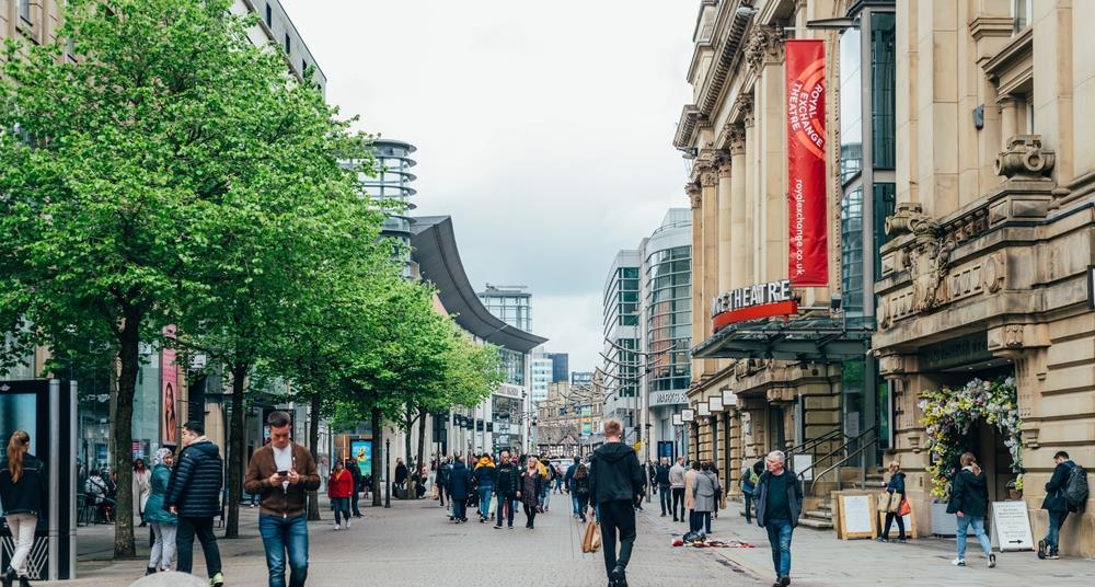 UK retail sales return to growth in April despite inflation | Data