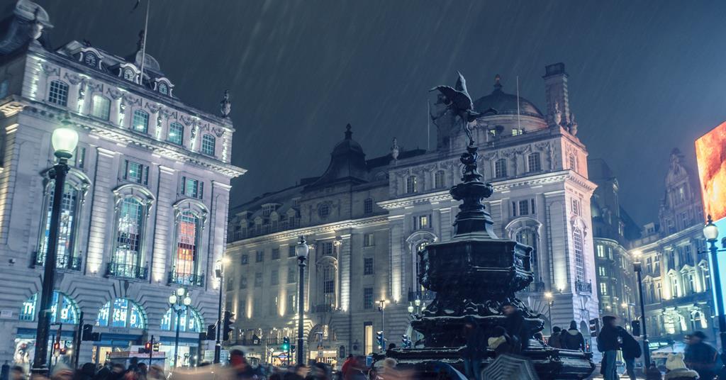 Consumer confidence tumbles amid Budget fears