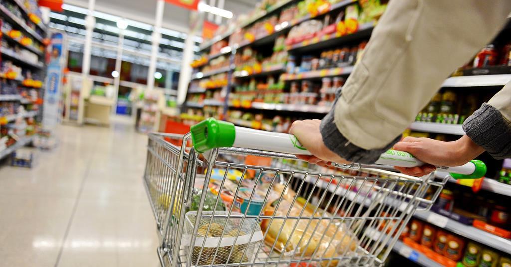 UK shoppers hunt for deals amidst Middle Eastern uncertainty