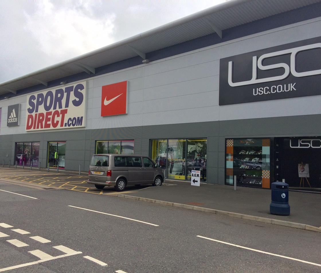 Picture gallery Sports Direct throws open its doors at Shirebrook