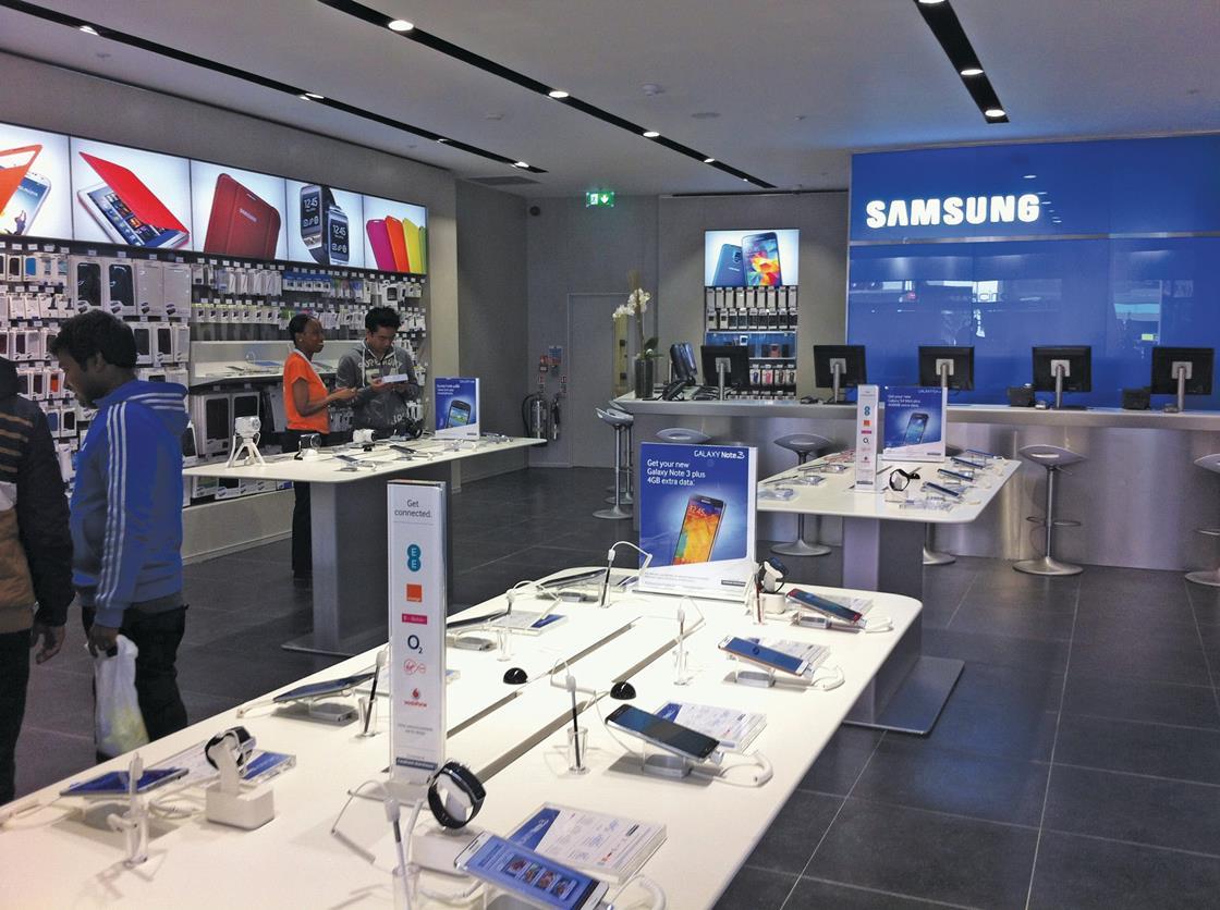 In pictures: Samsung and Carphone Warehouse unveil standalone stores ...