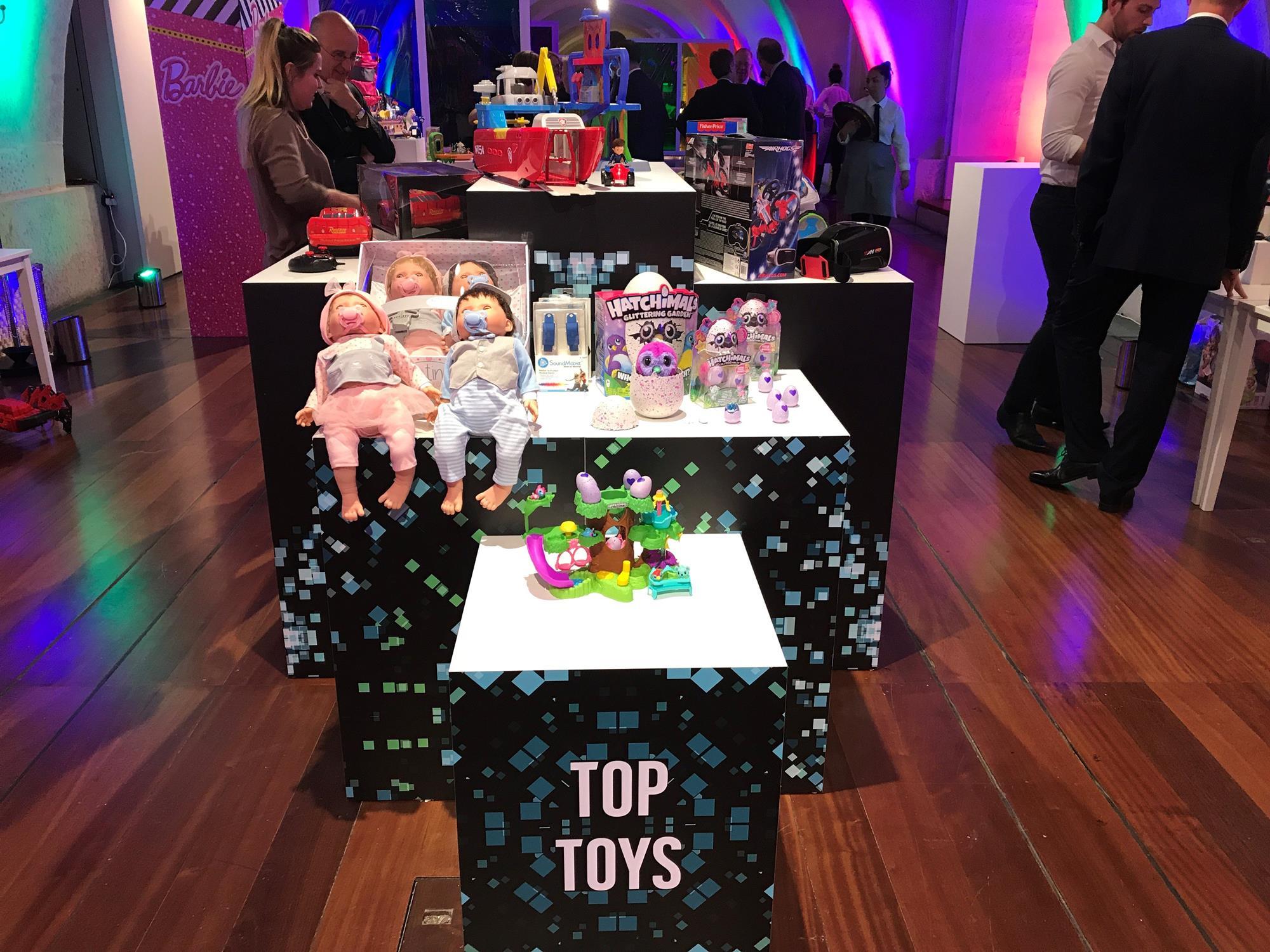 Christmas in July The bestselling toy in 2017? Photo gallery