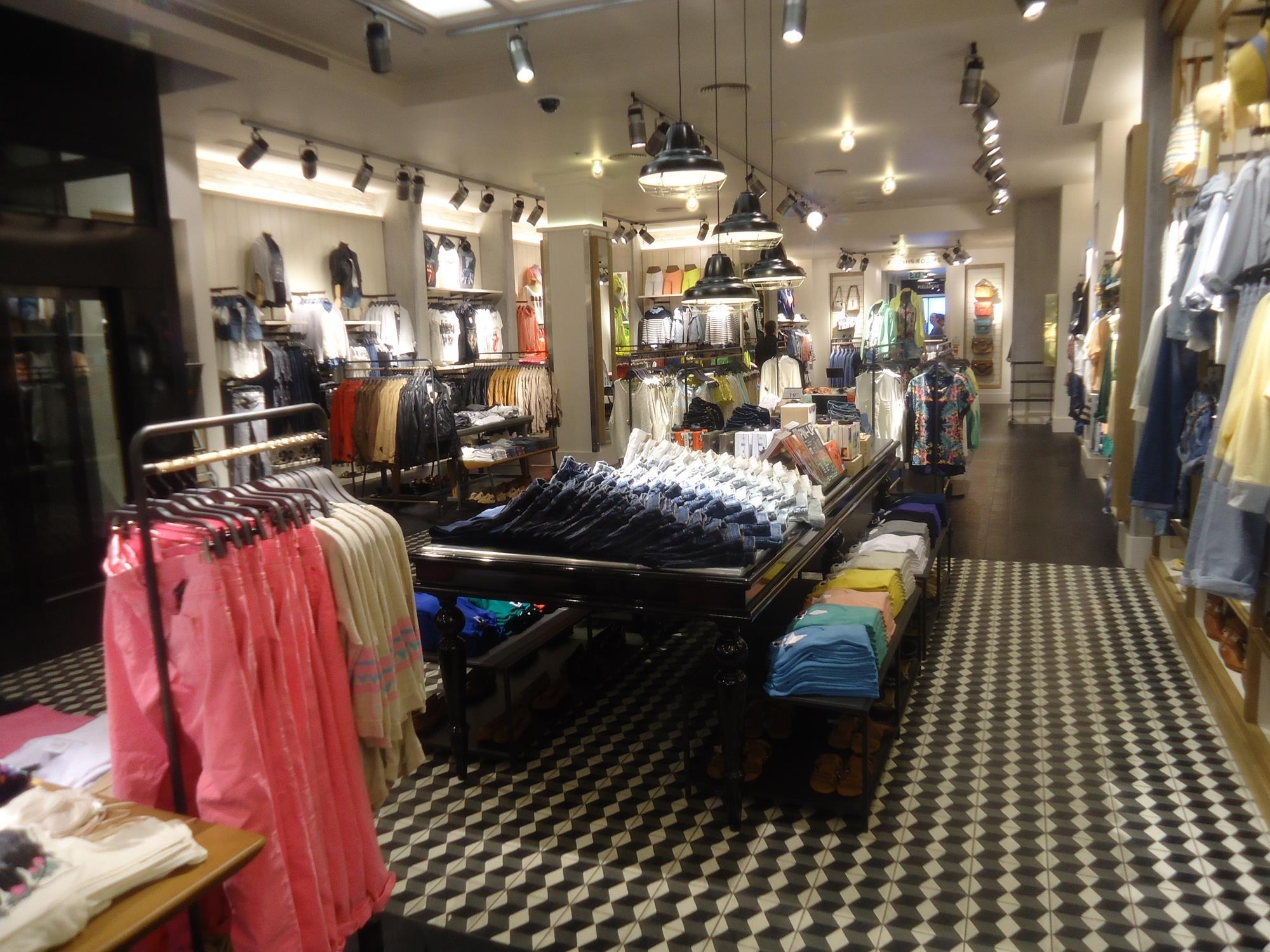 In pictures Refitted Pull & Bear reopens on Oxford Street Photo
