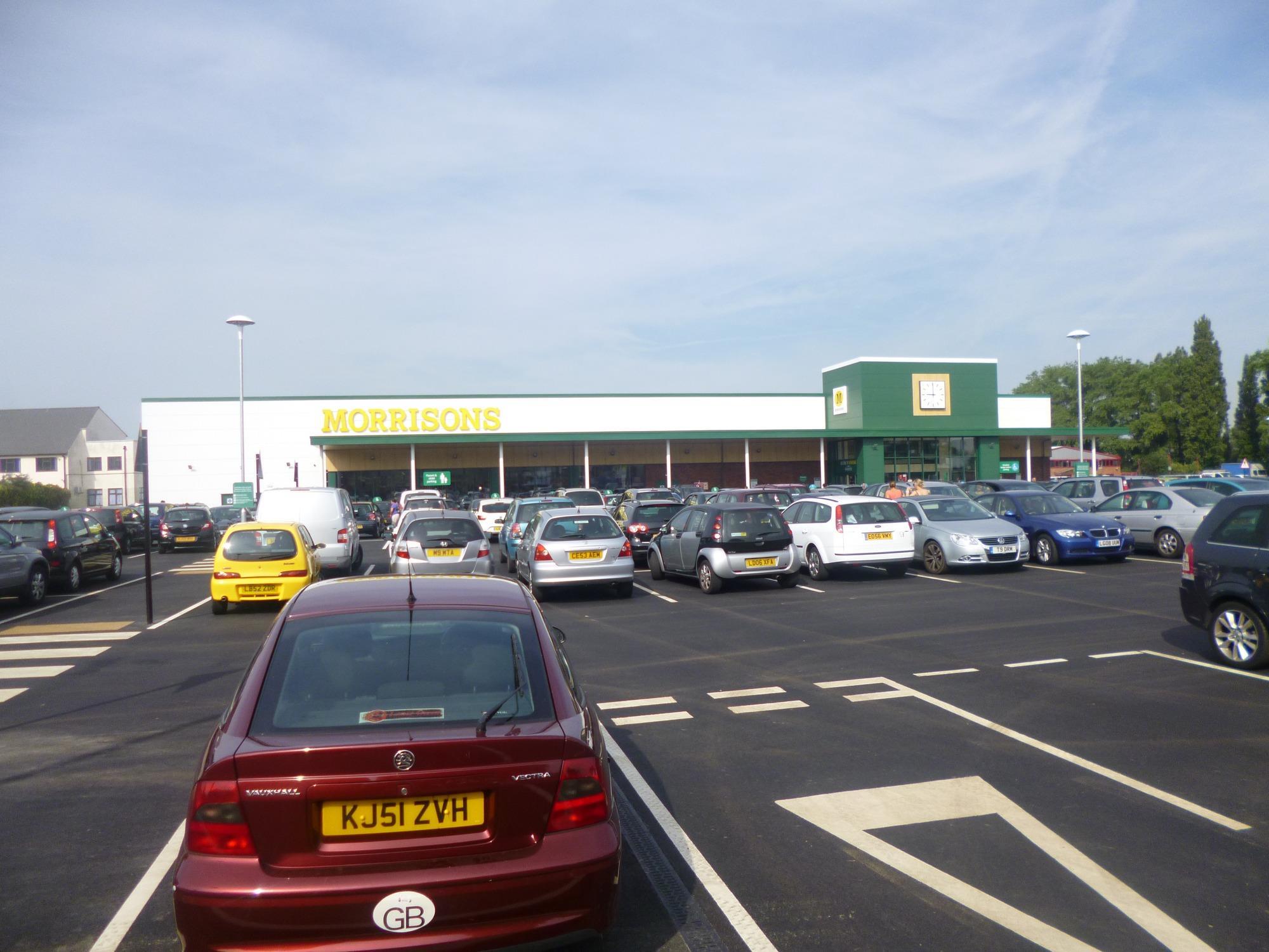 Store gallery Morrisons revamps Fresh format with new Croydon store