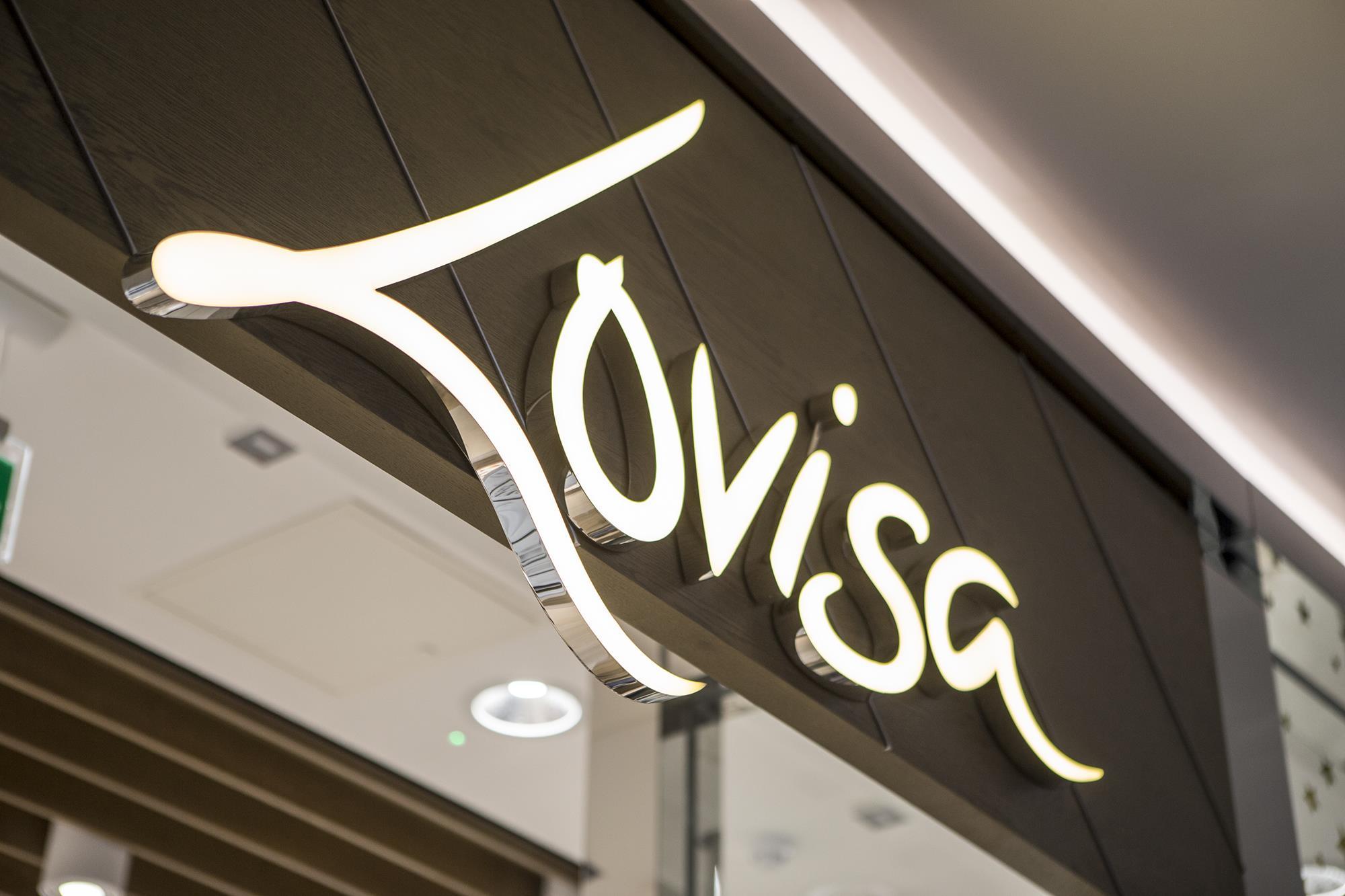 store-gallery-inside-lovisa-s-first-uk-store-at-trinity-leeds-photo