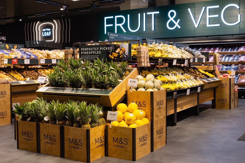 Store gallery Marks & Spencer unveils freshlook food hall Photo