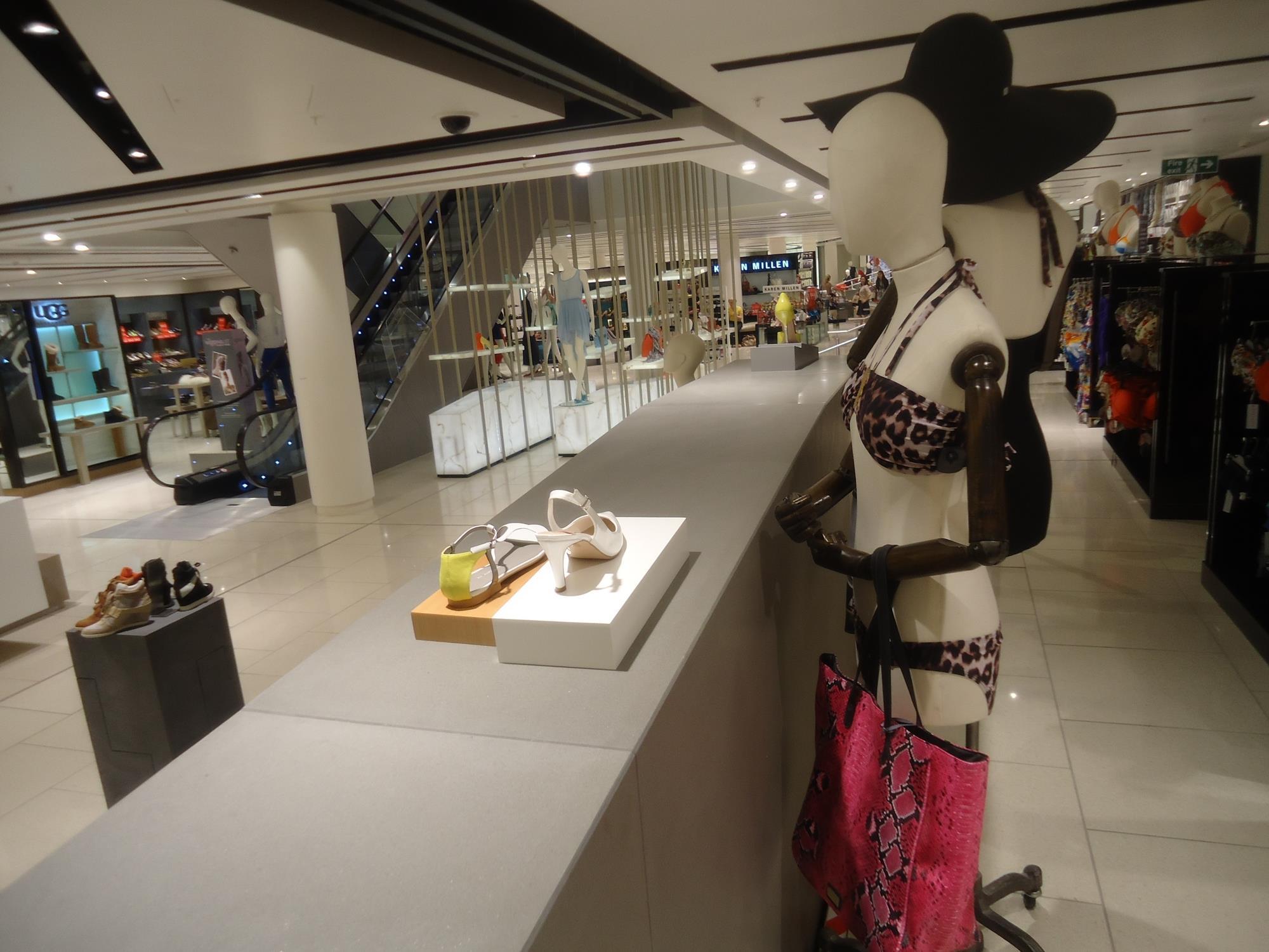 Store gallery House of Fraser unveils new footwear department Photo