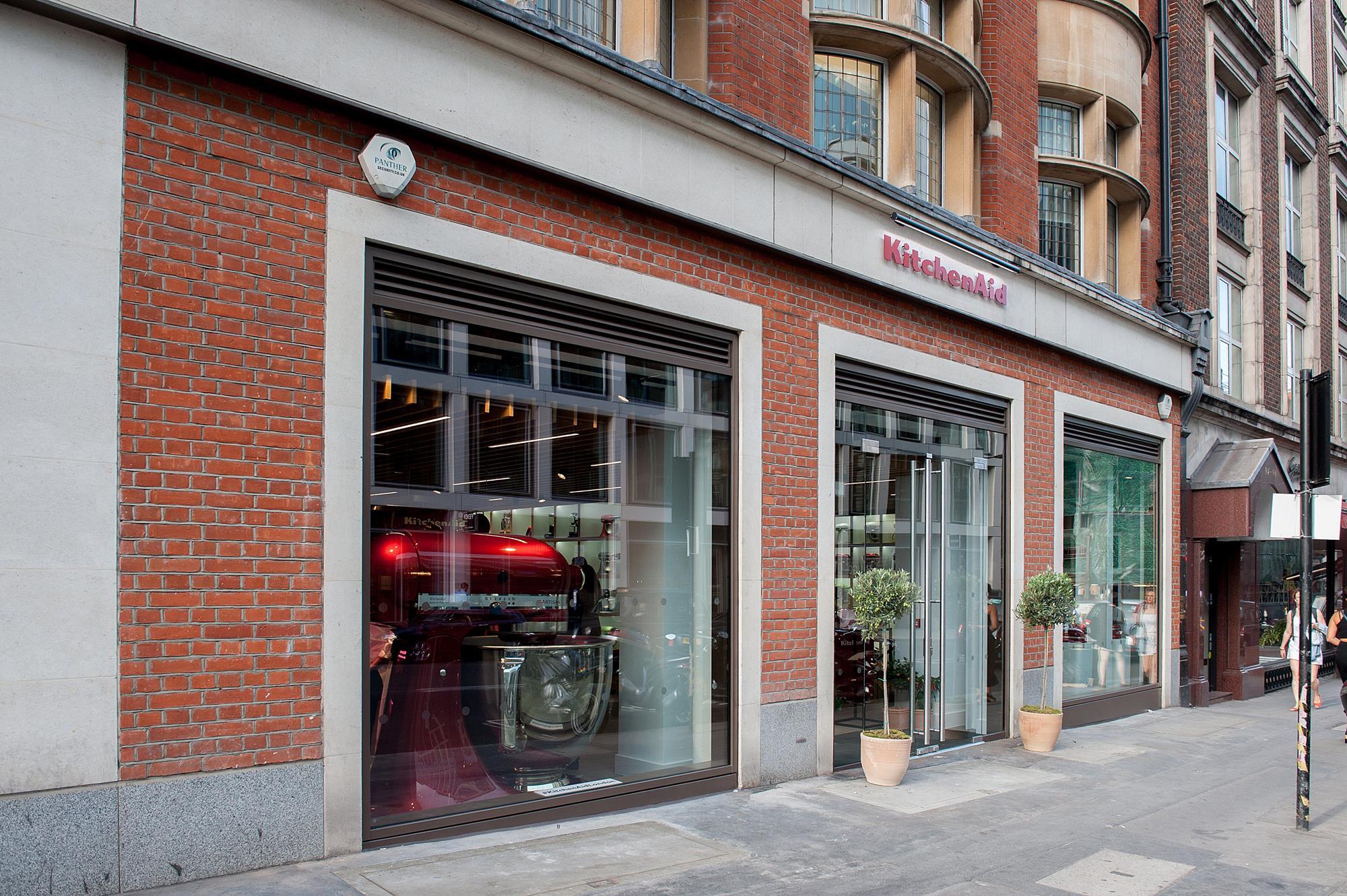 Store gallery KitchenAid opens debut 'experience store' Photo