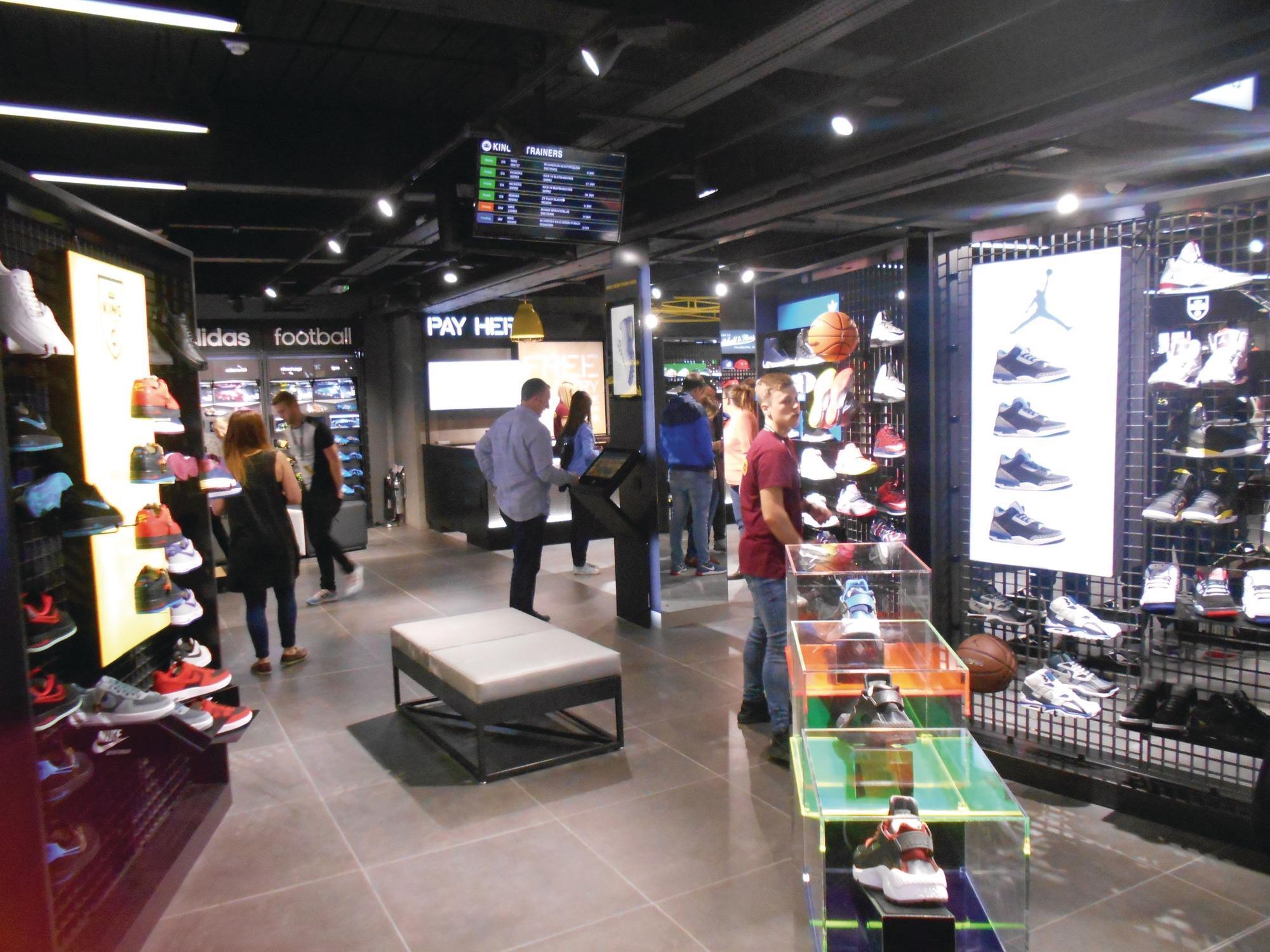 Store gallery: JD Sports' Trafford Centre store races into the future ...