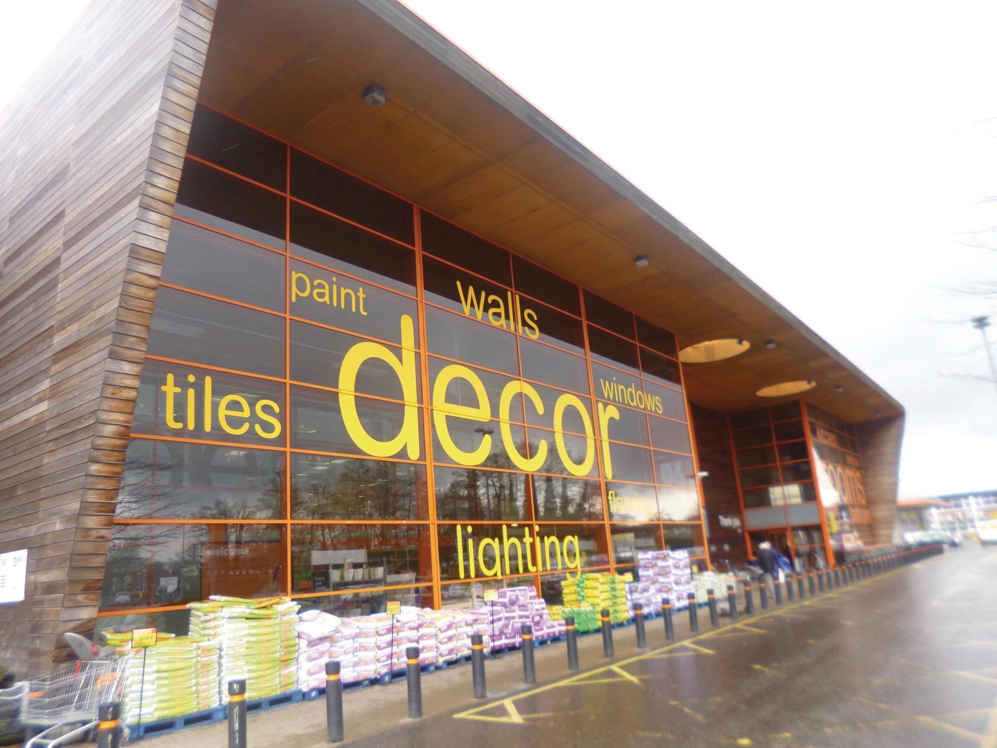 Store gallery Kingfisher’s practical and polished stores Photo