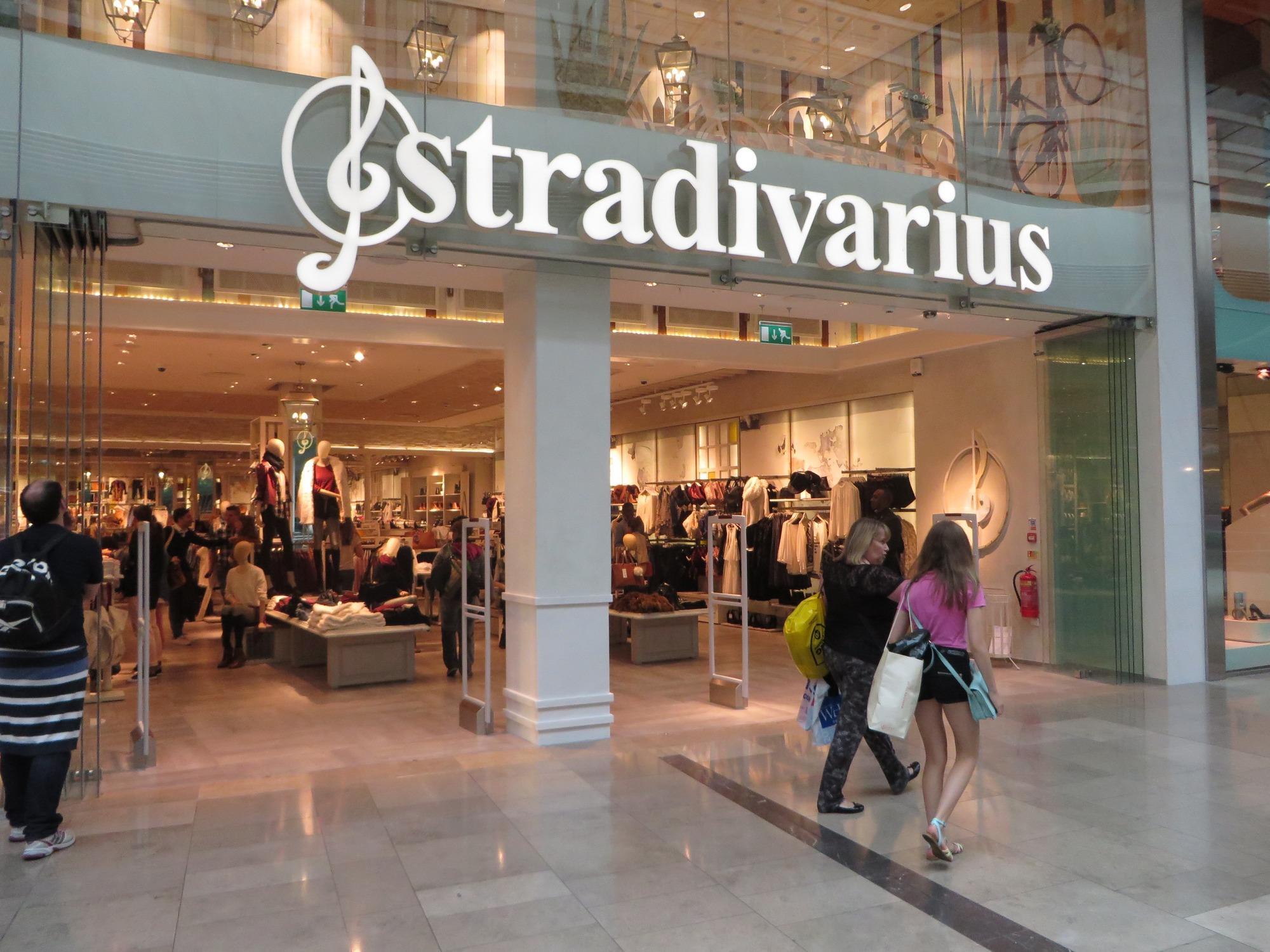 In pictures: Inditex-owned Stradivarius makes its UK debut | Photo ...
