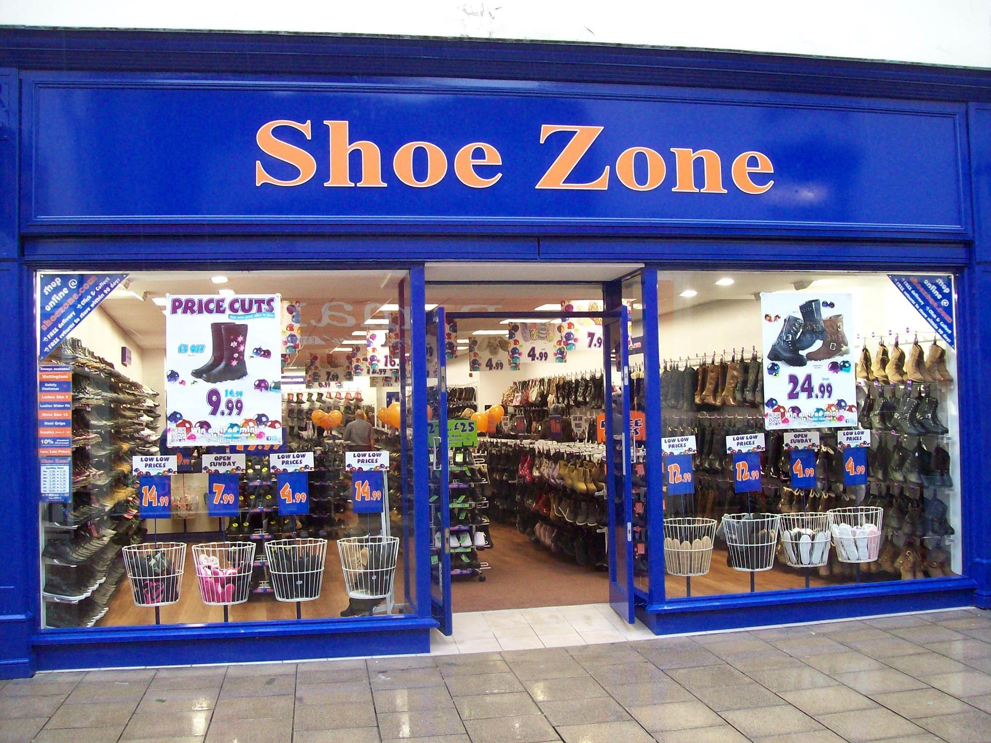 shoe store with foot analysis