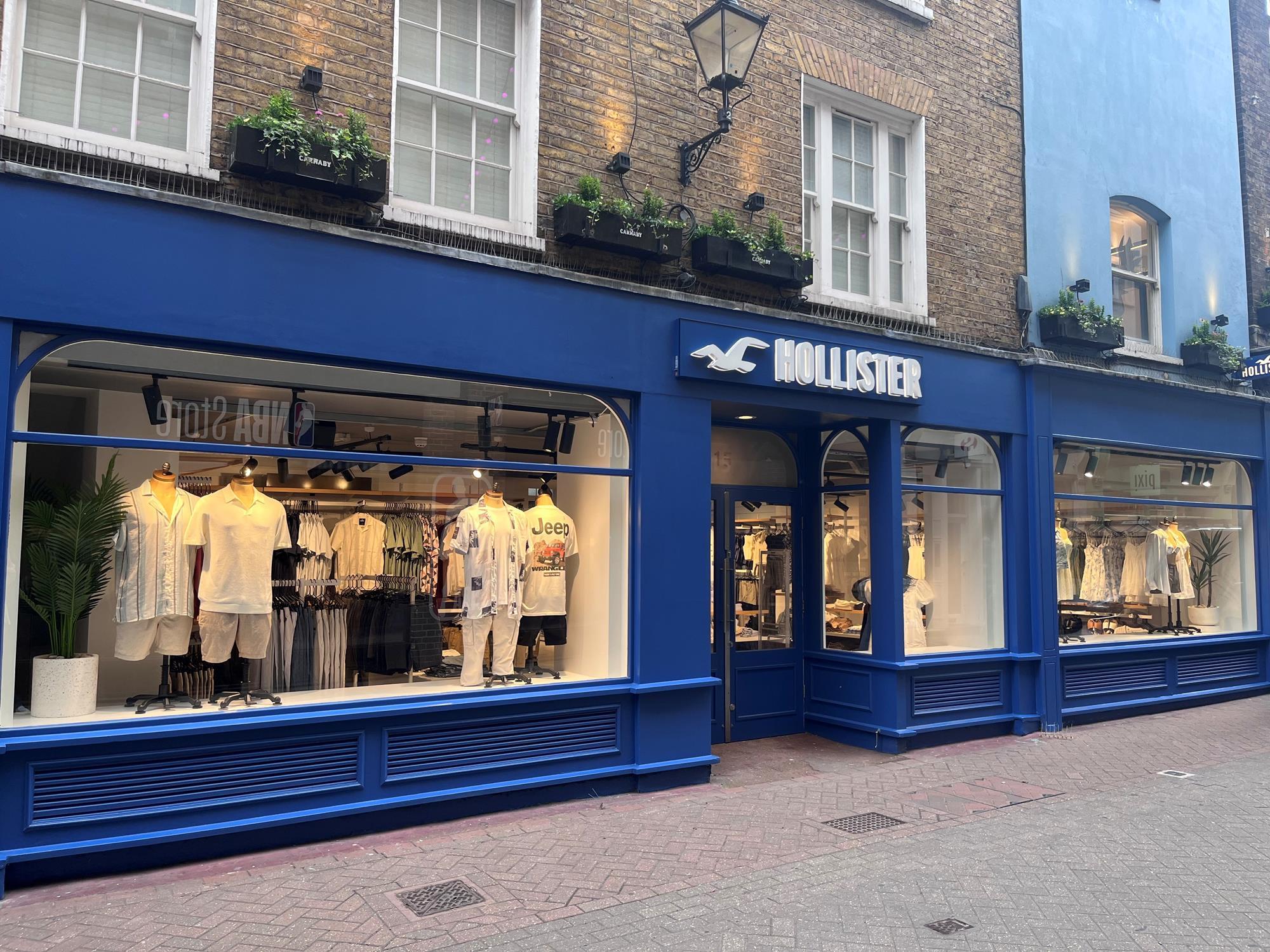 Hollister's New Look: A Brighter and More Open Format