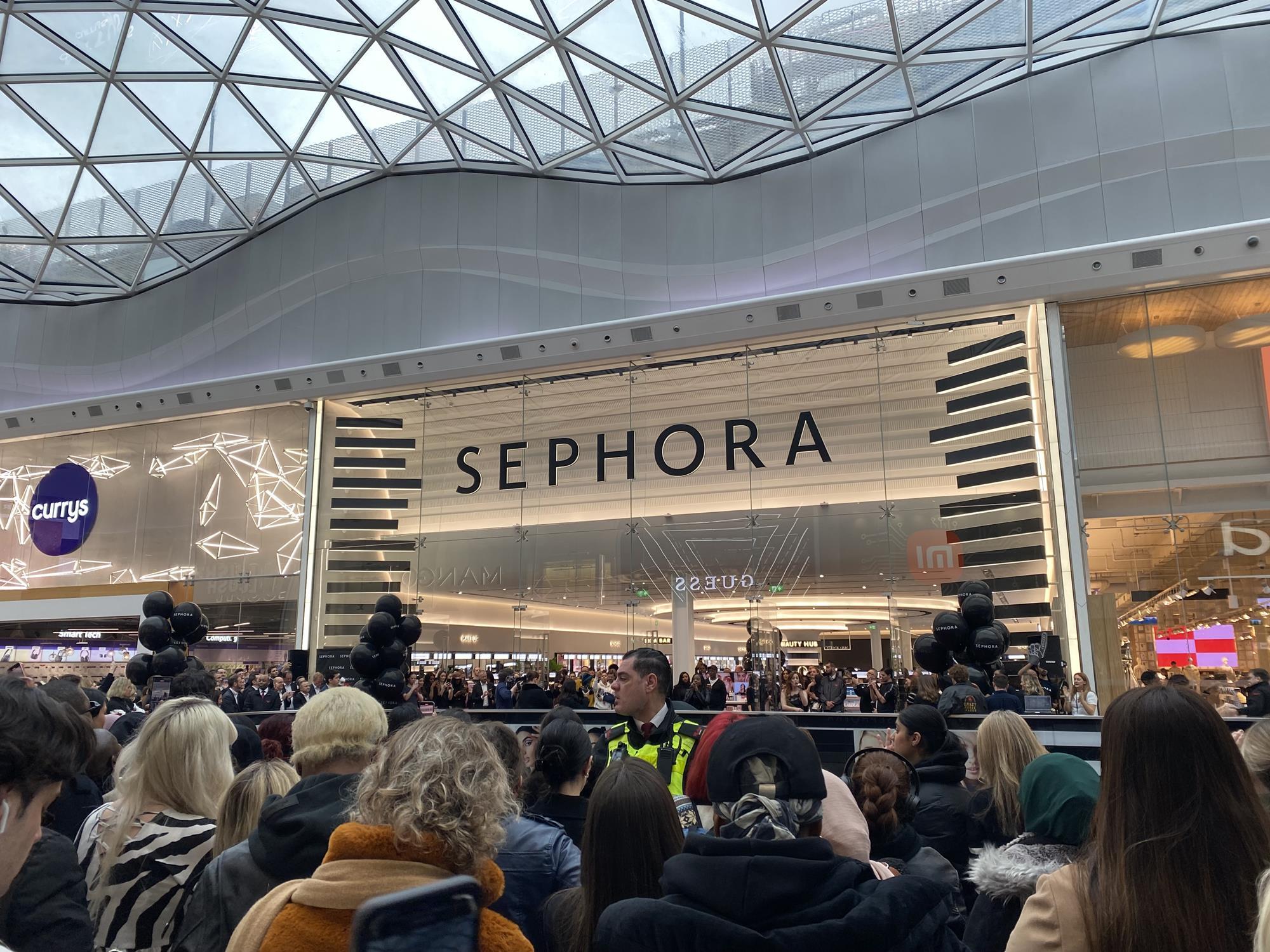 Sephora: Staying Ahead of the  Threat - Digital Innovation