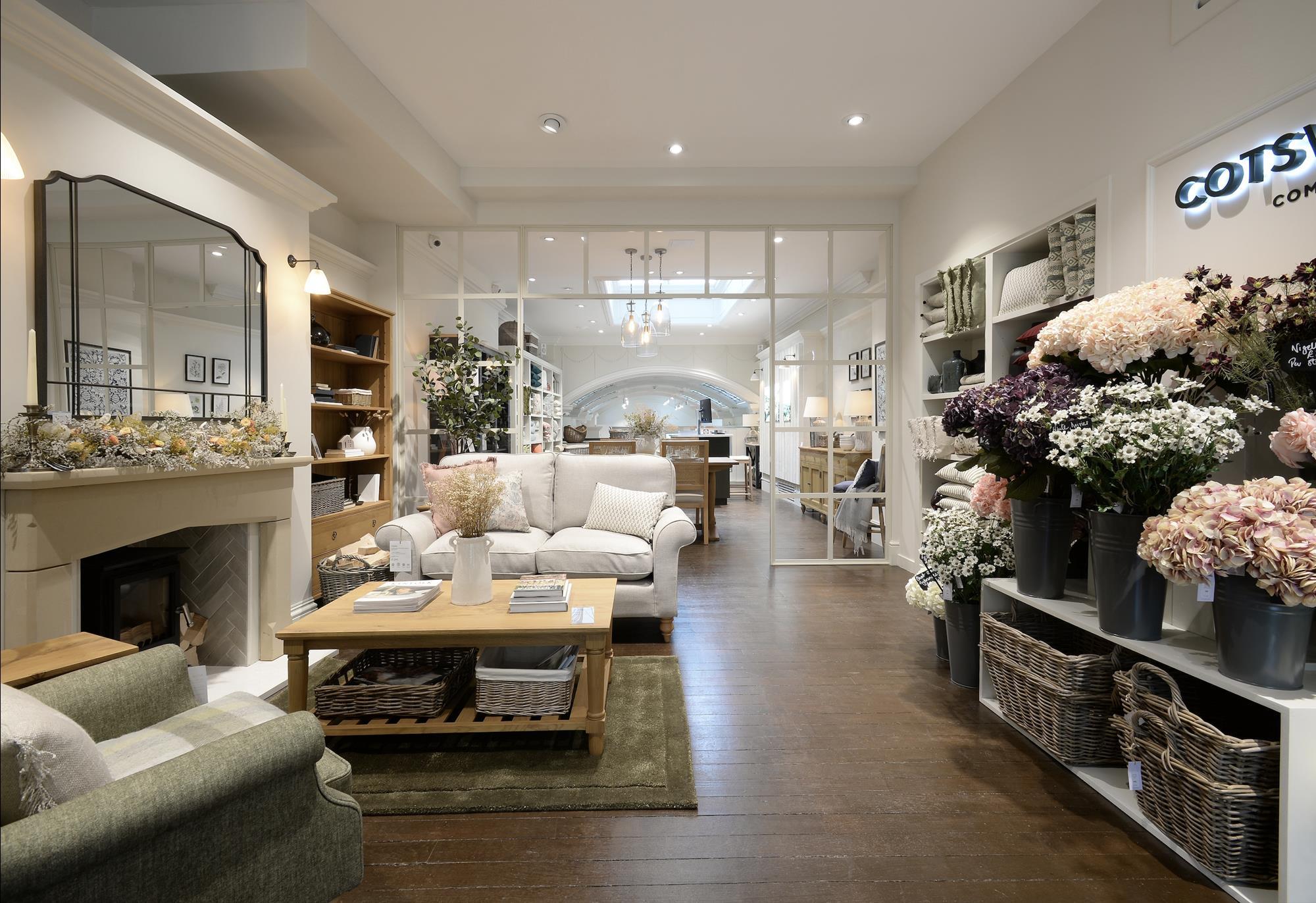 Second hand sales cotswold company furniture