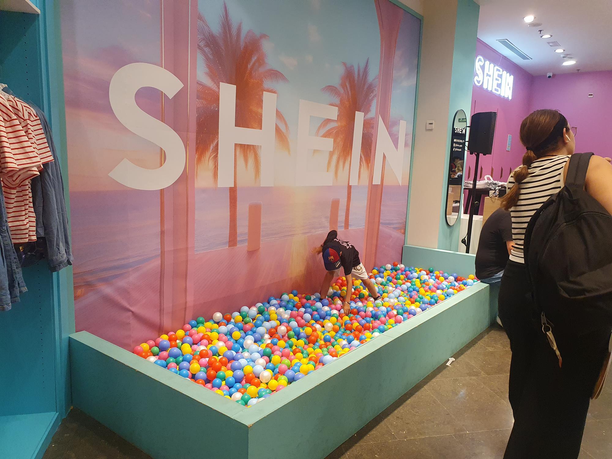 Shein pop up clearance store