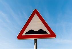 Bumpy-road-sign