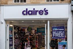 Claire's store, Stall Street