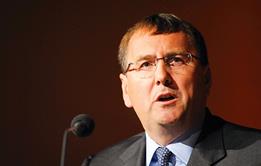 Tesco boss Philip Clarke embarks on digital revolution