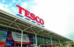 Tesco will invest £1bn in its UK store turnaround as like-for-like dips