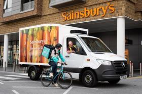 Deliveroo rider and Sainsbury's Groceries Online driver set off from Hor.._