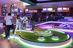 Urban golfing at Gravity, in a former Debenhams store in Wandsworth