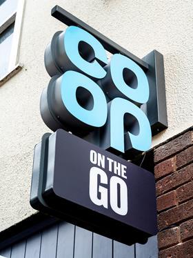 UNP_Co_Op_46964__On_The_Go_Solihu005