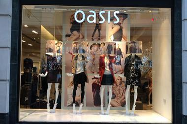 Fashion retailer Oasis is piloting beacon technology in its shop window mannequins in its revamped store in Meadowhall, Sheffield.