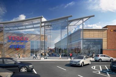 Tesco share sale director Bob Robbins steps down