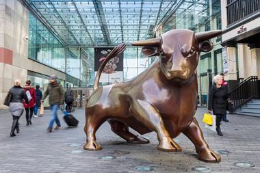 Bullring owner Hammerson is to raise new finance