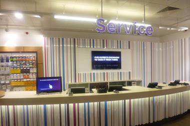 Currys Bluewater, Service desk