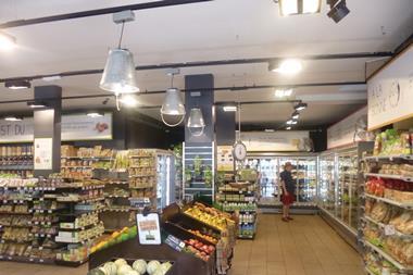 Metal pails are used as lighting features, giving a 'down-on-the-farm' look