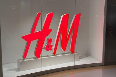 H&M sign