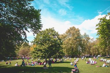 Picnics in London - Unsplash