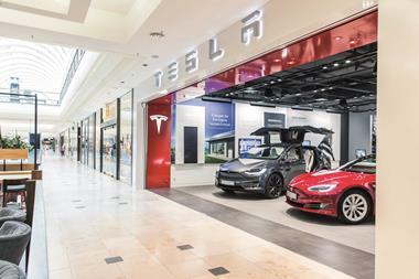 Tesla Store AEZ
