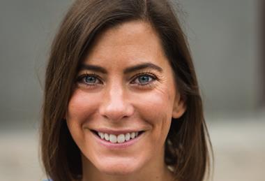 Rachel Eyre headshot