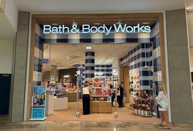 Bath & Body Works store front