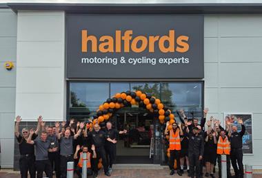 Halfords Reading Store Opening