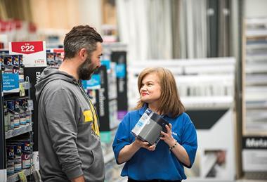Wickes colleague assisting a customer