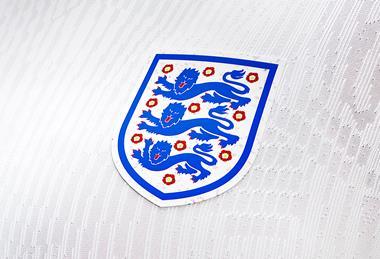 England football team three lions badge