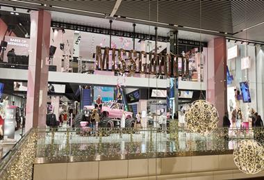 Missguided store front