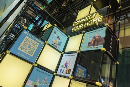 EE tech display at Westfield shopping centre