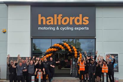 Halfords Reading Store Opening