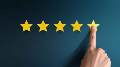 Customer-giving-five-star-rating
