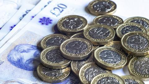 Cash in coins and notes