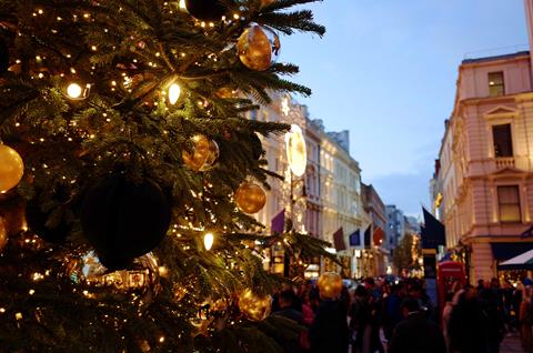London Christmas shopping lights
