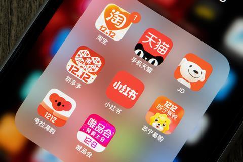 Chinese shopping apps on phone screen